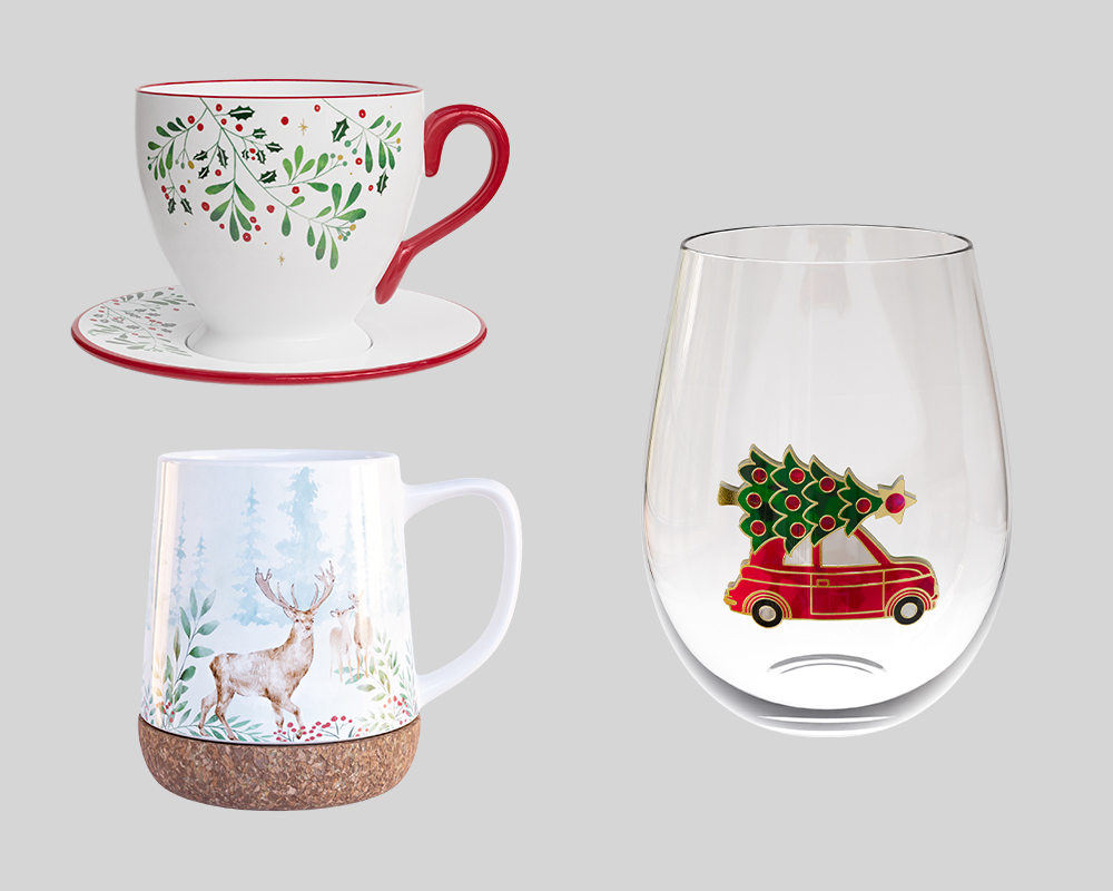 Kalėdiniai puodeliai ir puodeliai, kuriuos galima įsigyti „Pepco” tinklo parduotuvėse. 